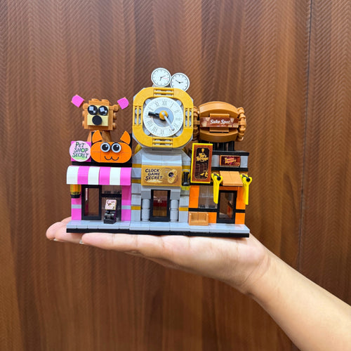 The Hub Set 2 Brix Street Shops - building block set by Toymersive